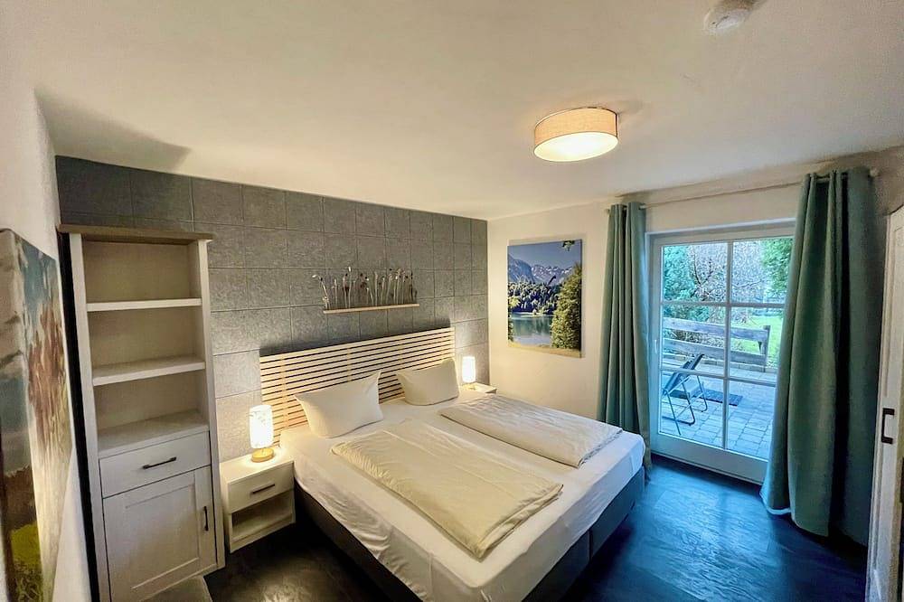 Ganze Wohnung, 4-Raum-Ferienwohnung Garten Eden mit Terrasse & vollumzäunten Garten in Bolsterlang, Bayerisch Schwaben