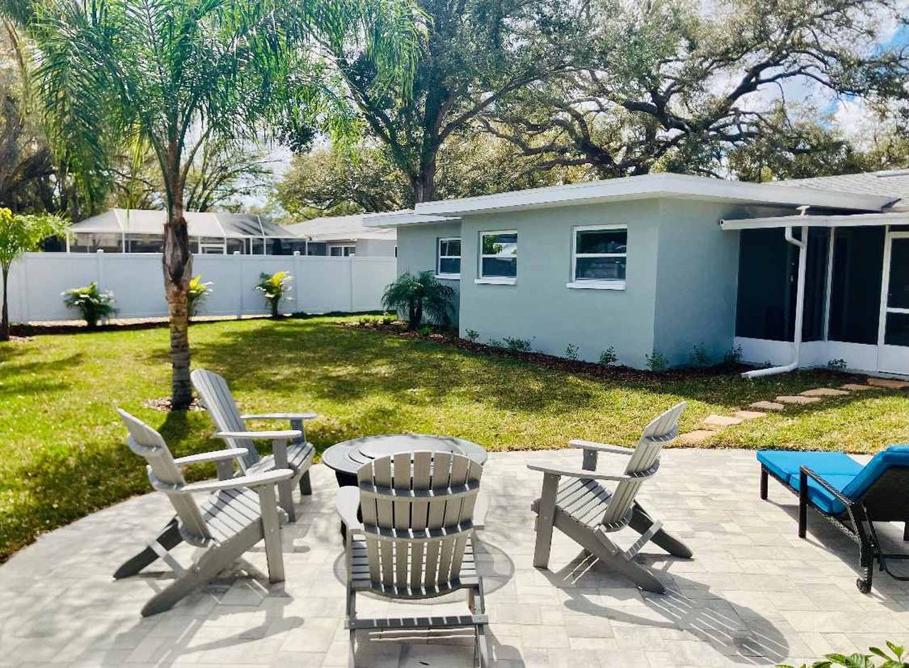 New Stunning Home-Close to Beaches-Pet Friendly in Largo, Pinellas County