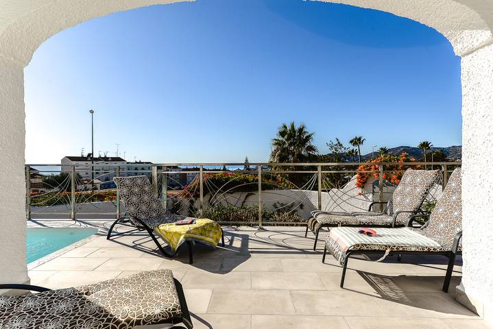 Entire apartment, Apartment 'Casa Feliz' with Sea View, Private Pool and Wi-Fi in Nerja, Costa del Sol