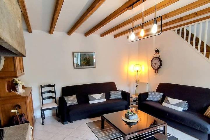 Location de vacances pour 8 personnes, avec jardin à Villedieu-les-Poêles - 4