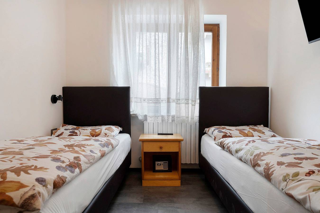 Stanza 'Bed and Breakfast Pellizzano' in Pellizzano, Gruppo Ortles-Cevedale
