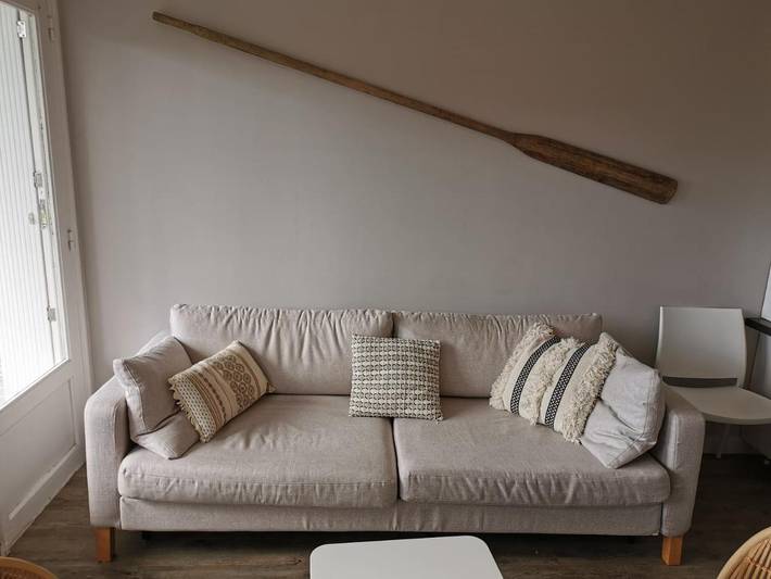 Gîte pour 6 personnes, avec terrasse et vue dans Plage du Nau - 2