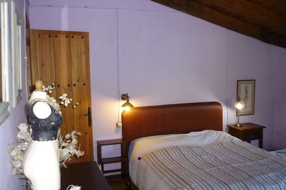 Mill rehabilitated with Natural Pool and Barbecue in natural environment in Pinofranqueado, Cáceres Region