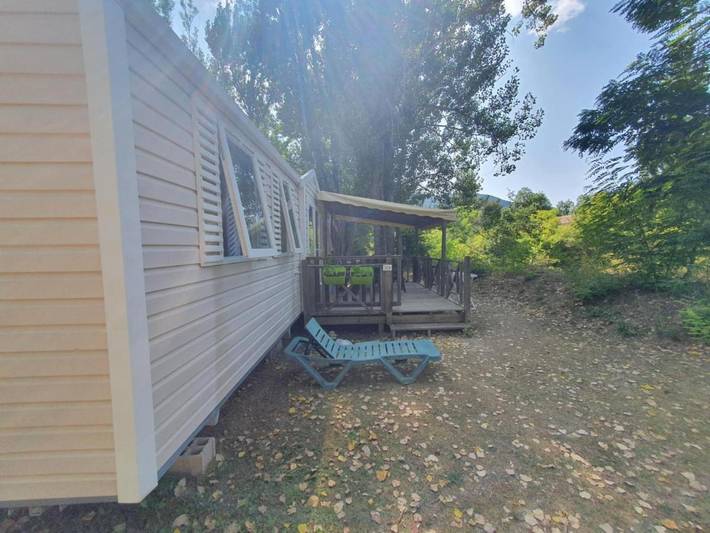 Location de vacances pour 6 personnes, avec piscine et vue ainsi que jardin et terrasse à Barrême - 3