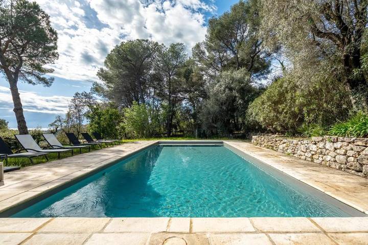 Villa pour 6 personnes, avec vue ainsi que jardin et piscine à La Colle-sur-Loup - 2