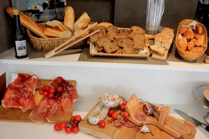 Hôtel pour 2 personnes, avec terrasse, animaux acceptés à Brioude - 4