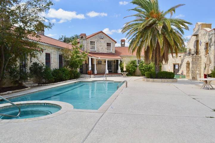 Gîte pour 8 personnes, avec piscine et jacuzzi à San Antonio - 4
