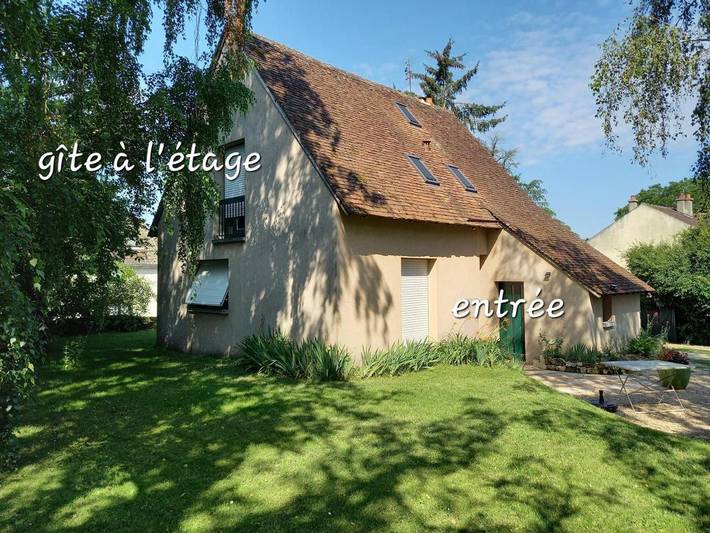 Gîte pour 4 personnes, avec jardin à Tournon-Saint-Pierre