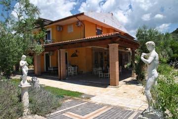 Villa per 9 Persone in Itri, Provincia di Latina, Foto 3