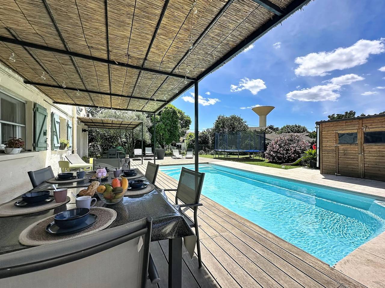 Maison 6 Personnes in Rodilhan, Nimes region