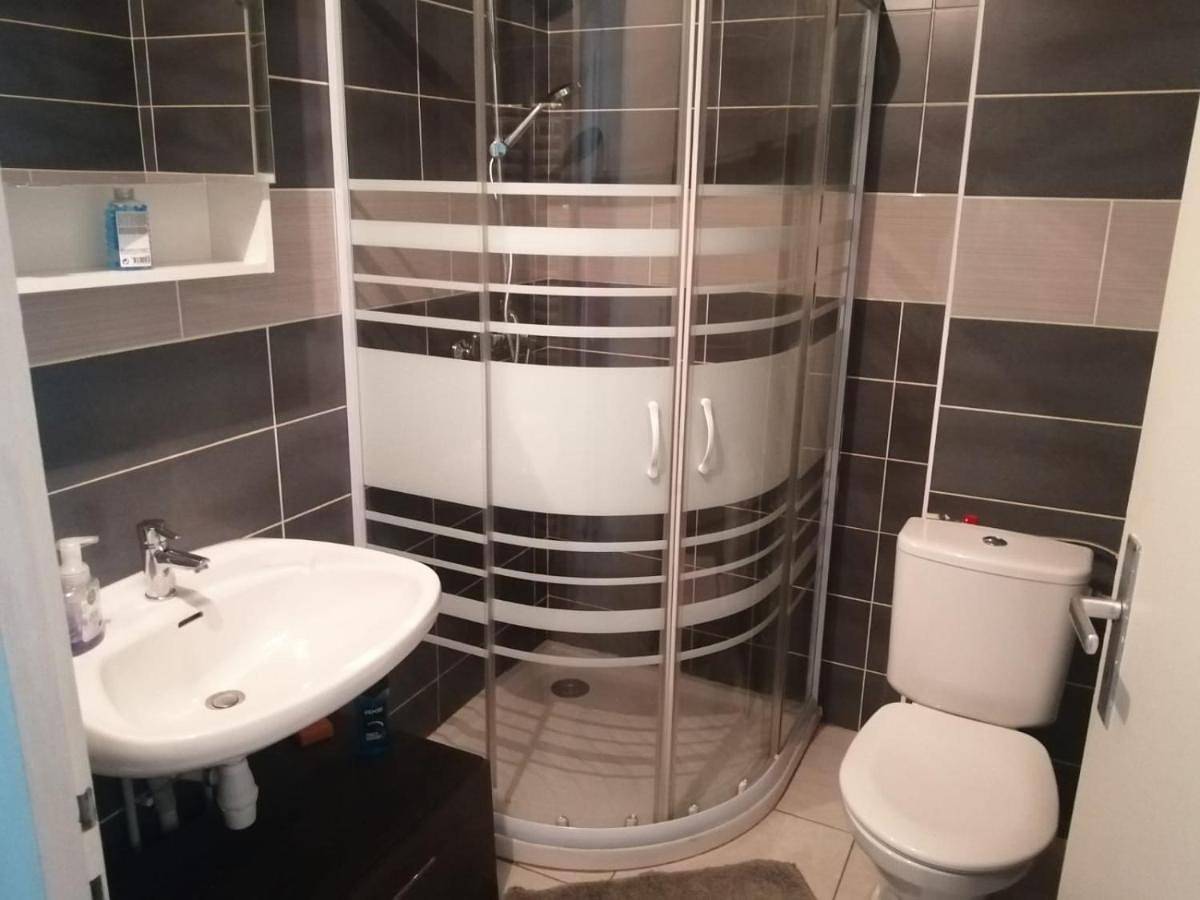 Appartement entier, Location d'appartement entièrement meublé près de Genève in Annemasse, Région de Saint-Julien-en-Genevois
