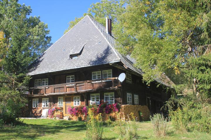 Ferienwohnung 'Hüsli' mit privater Terrasse, privatem Garten und Wi-Fi in Titisee-Neustadt, Südschwarzwald
