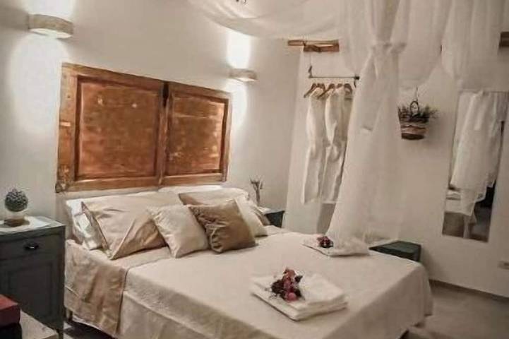 Gîte pour 4 personnes, avec jacuzzi et terrasse à Francavilla Fontana - 3