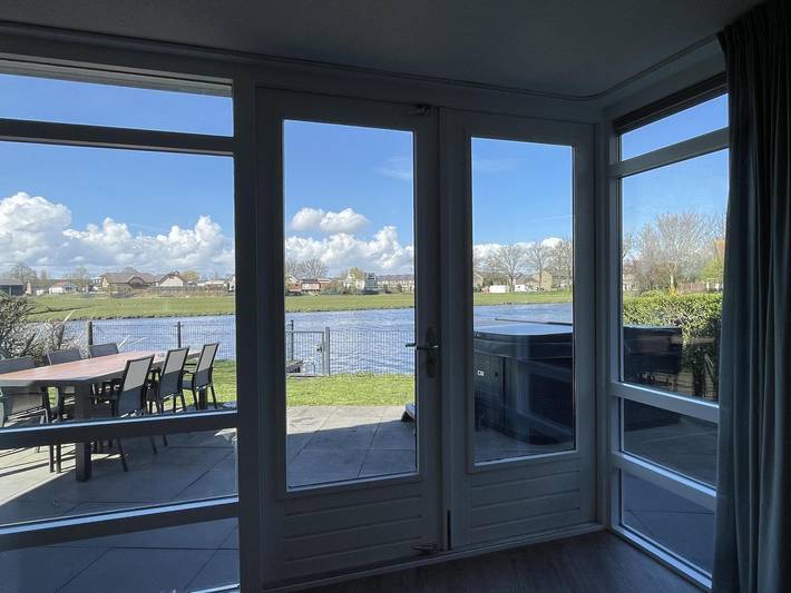 Ferienhaus für 6 Personen, mit Balkon/Terrasse und Terrasse sowie Garten und Sauna in Medemblik - 2