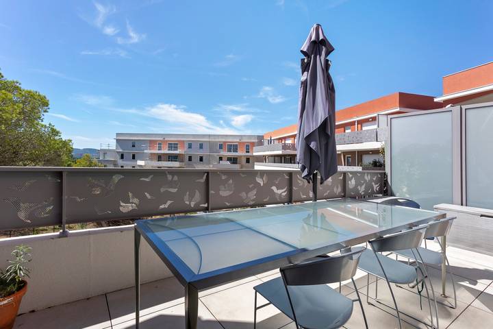 Ganze Wohnung, Charmantes Apartment nahe Strand und Geschäften in Fréjus mit WLAN in Frejus, Mittelmeerküste (Frankreich)