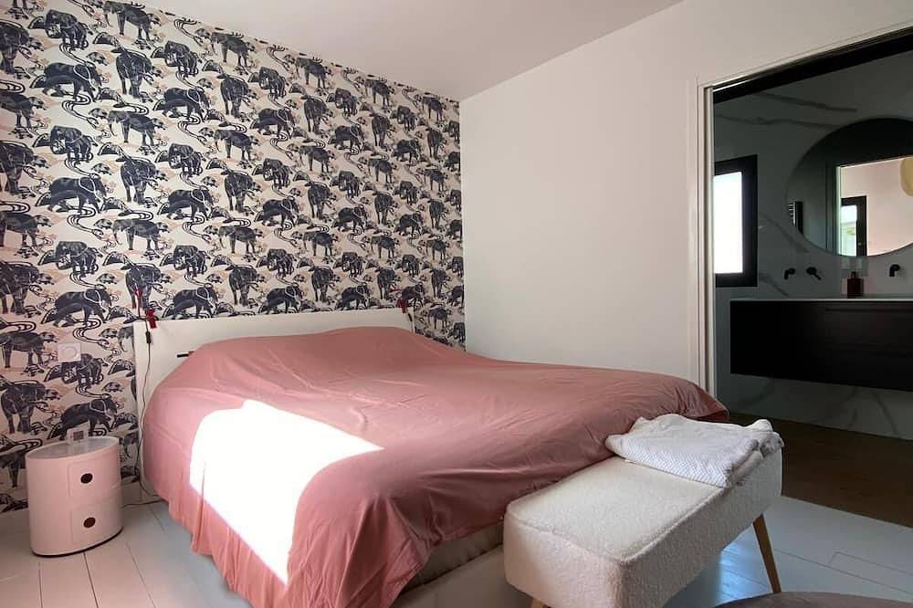 Maison Avec Piscine Proche du Parc Bordelais in Caudéran (Bordeaux), Bordeaux