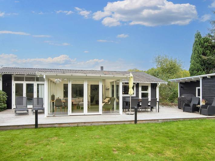 Ferienhaus für 5 Personen, mit Terrasse in Grenå Strand