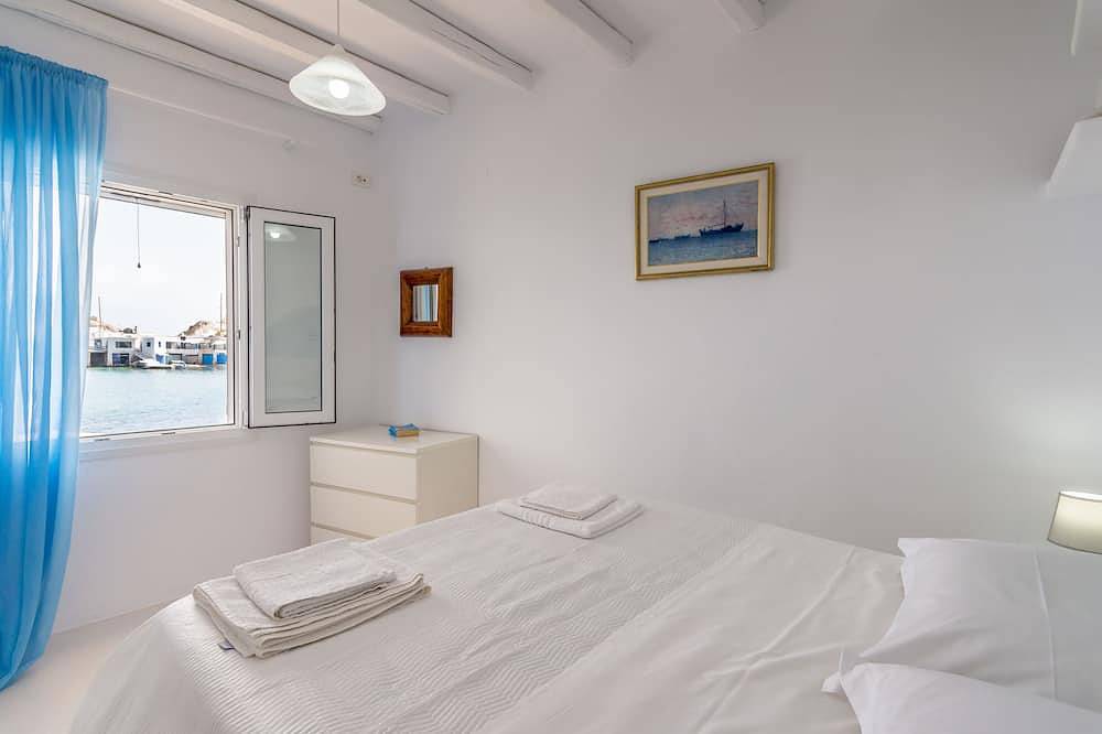 Entire apartment, Wind apartment on the beach - Blue Mare Apartments in Firopotamos, Gournado-Fylakopi