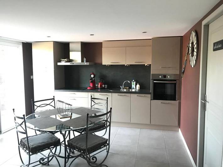 Gîte pour 2 personnes, avec jardin et piscine à Vinezac - 3