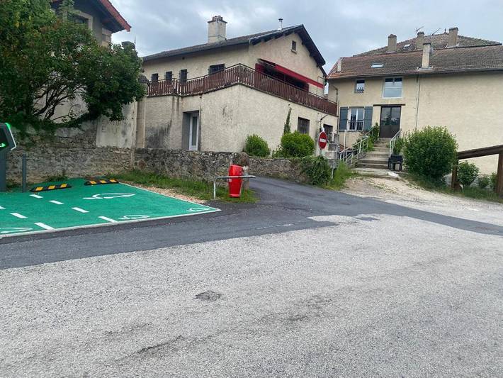 Gîte pour 6 personnes, avec terrasse et vue, animaux acceptés à Vorey - 3