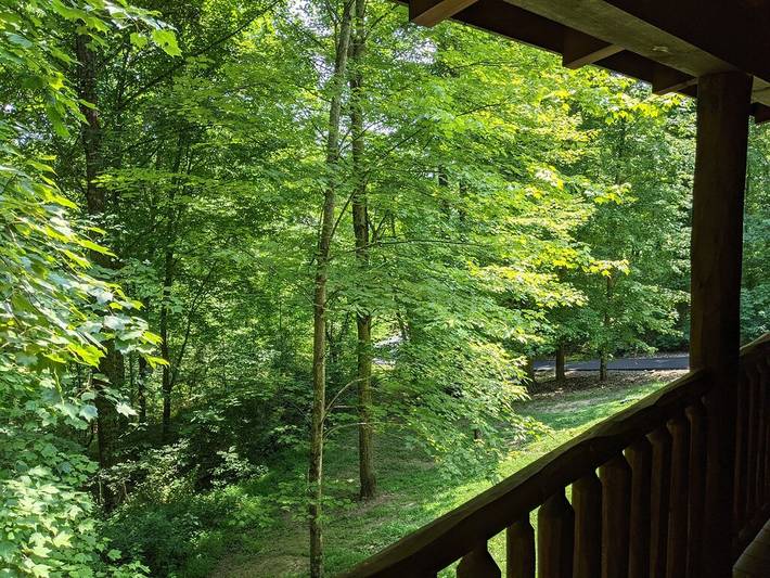 Vacation rental for 14 people, with balcony and hot tub in Hocking County
