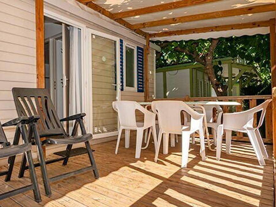 Camping Tres Estrellas Mediterráneo - Bungalow 6 personas - Mobil-home | Confort | 3 Dormitorios | 4/6 Pers. | Terraza elevada | Aire acondicionado. in Playa de Almenara, Chilches
