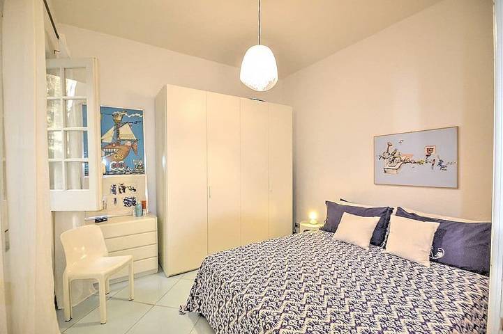 Casa Ginepro: Una gradevole ed accogliente casa indipendente situata nel centro di Positano. in Positano, Sorrento Coast