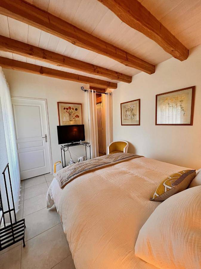 Location de vacances pour 2 personnes, avec piscine ainsi que jardin et terrasse à Cazals - 4