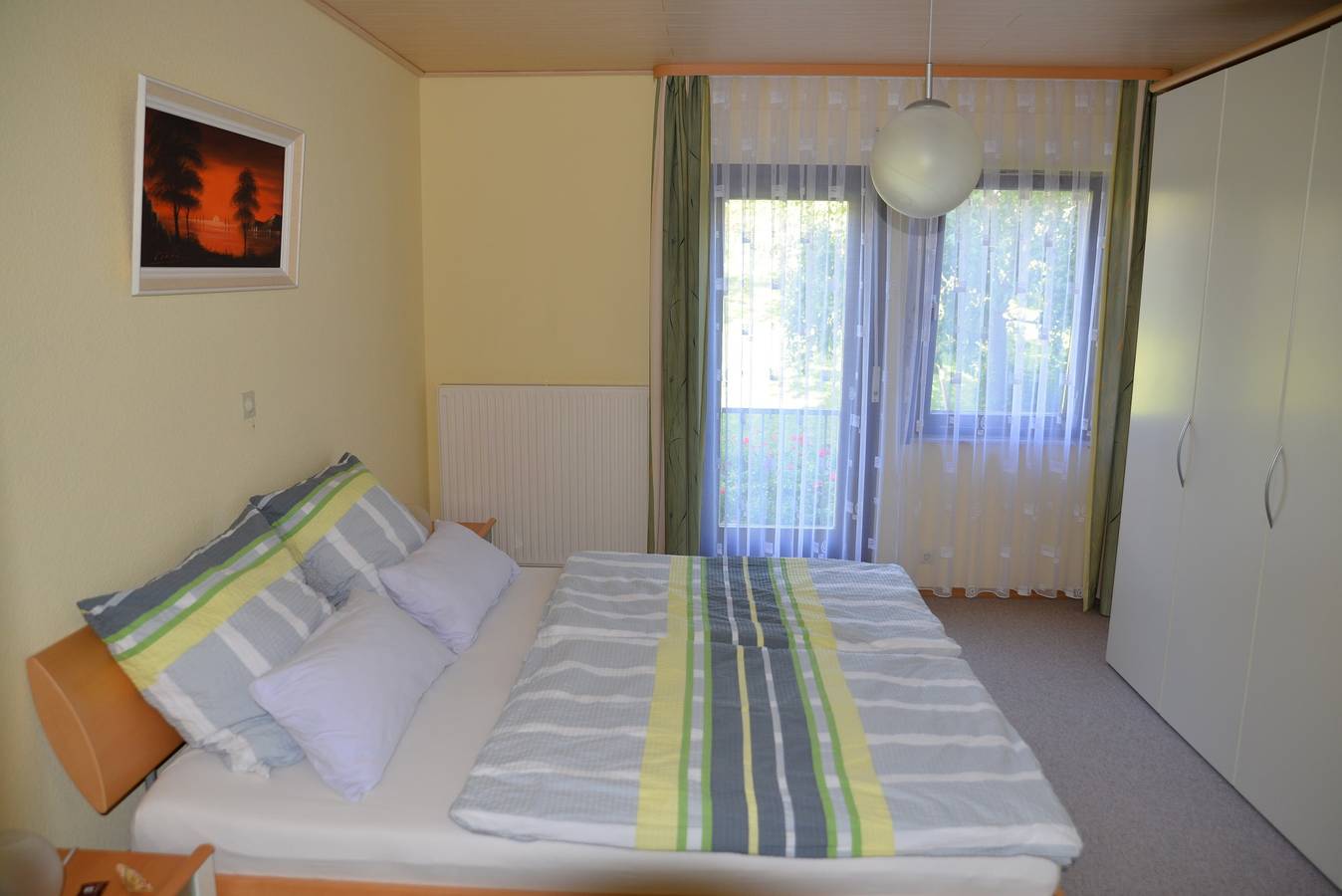 Ganze Wohnung, Apartment '90 qm' mit gemeinsamer Terrasse und Wlan in Laufen an der Eyach, Albstadt