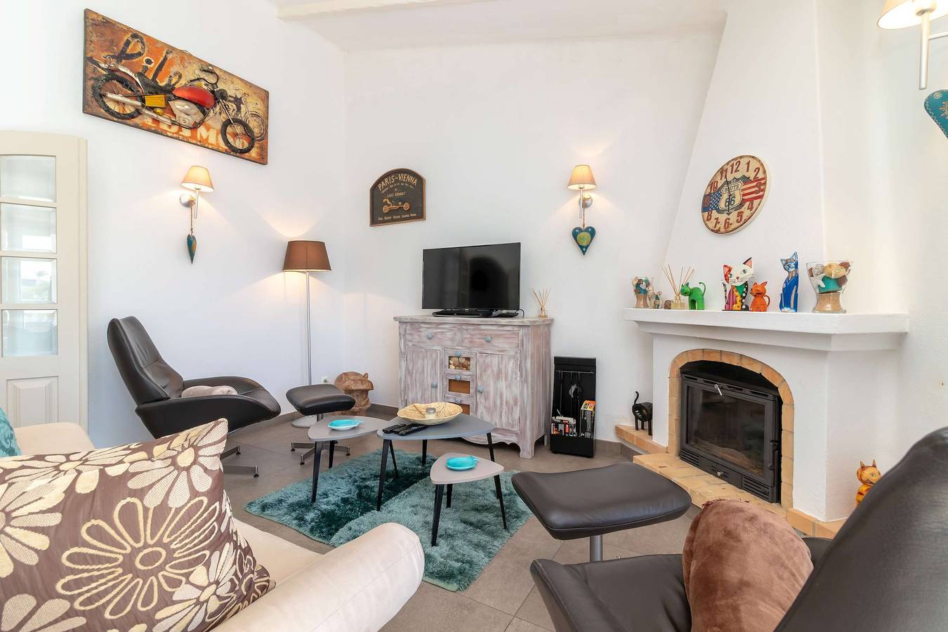 Casa Moinho – Stylish 2 Bedroom Townhouse with Communal Pool, Carvoeiro in Carvoeiro, Lagoa