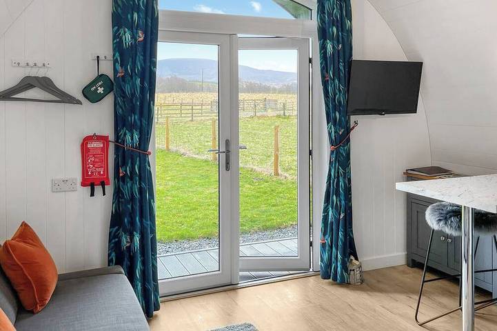 Glamping for 2 people, with garden in Cairngorms National Park