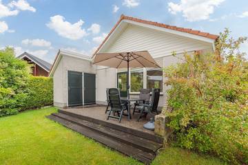 Chalet für 3 Personen, mit Garten in Anjum