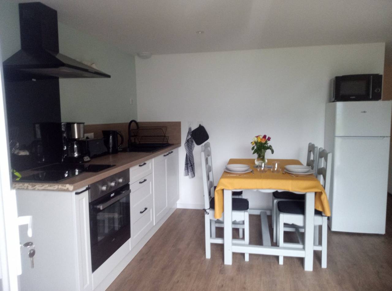 Appartement entier, Appartement "Ô Lac", T2 4 personnes, 3*, accès au lac à pied in Tresserve, Région de Chambéry