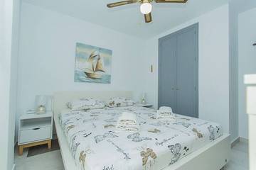 Apartment for 4 People in Mar Azul Torrevieja, Torrevieja, Photo 3
