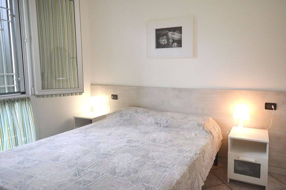Schöne eingeschossige Villa mit 3 Schlafzimmer mit privaten Garten in Comacchio, Ferrara Provinz