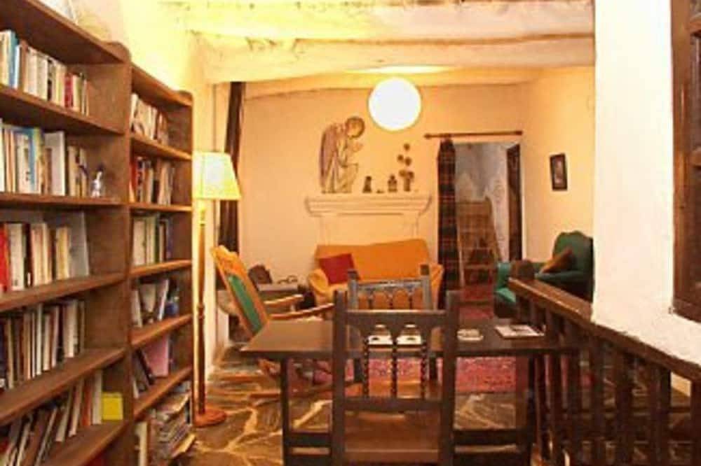 Alpujarras. Casa De Piedra De 500 Años En Hamlet Blanqueado. Un cielo para los caminantes! in Ferreirola, La Taha