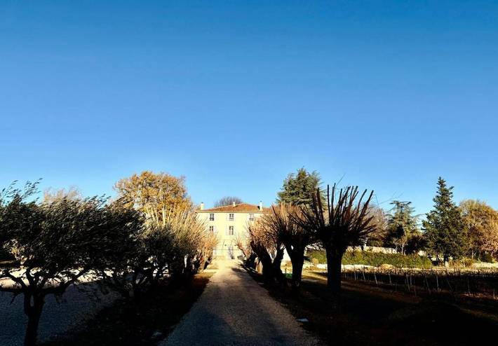 Location de vacances pour 20 personnes, avec Terrasse et Jardin ainsi que Piscine et Vue à Saint-Maximin-la-Sainte-Baume - 2