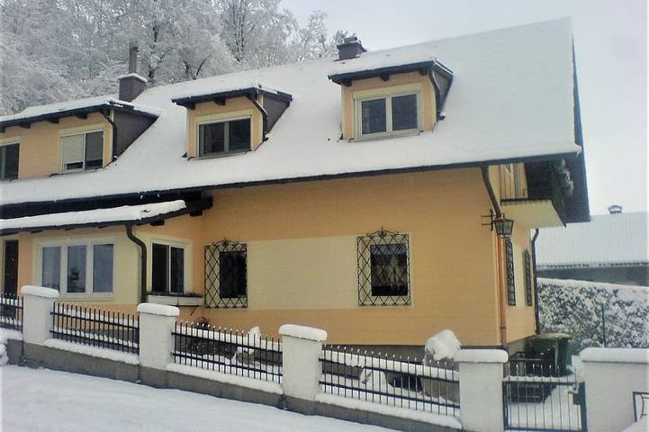 Ferienwohnung für 3 Personen, mit Balkon und Garten
