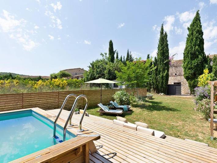 Location de vacances pour 5 personnes, avec jardin ainsi que terrasse et piscine à Sant Mori - 2