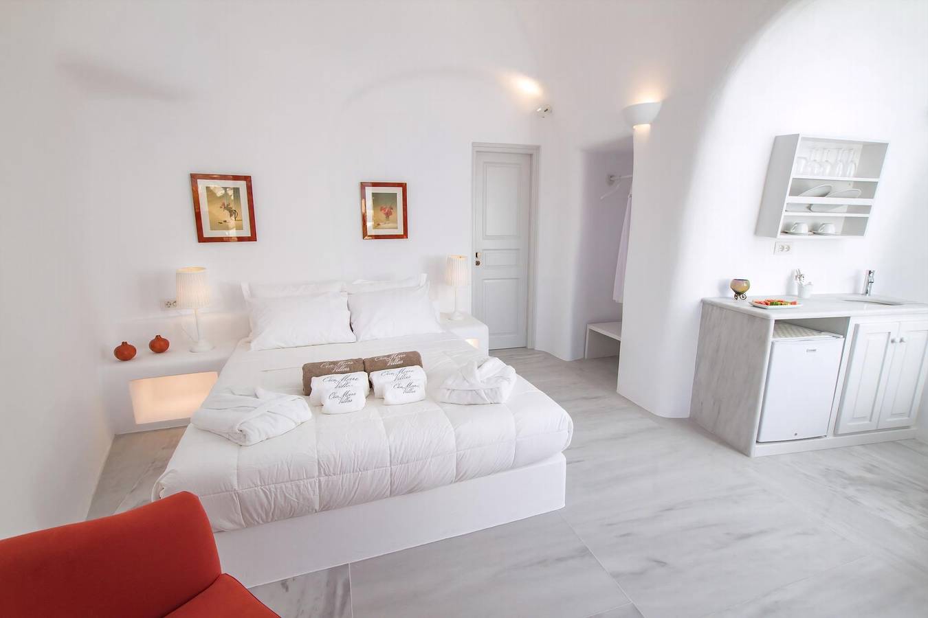 Stunning Caldera Views | Oia Mare Villas Cave Superior Studio with Outdoor Hot Tub Caldera & Seaview | Caldera Sunsets by Villamore in Ormos Ammoudiou, Oia