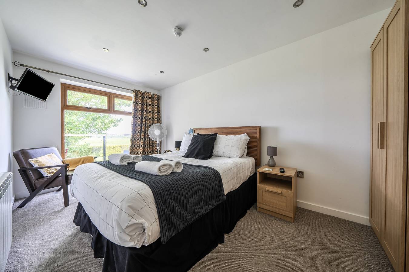 Entire holiday apartment, Modern Peaceful Open Plan 1-Bed Apartment Rutland in Morcott, Rutland