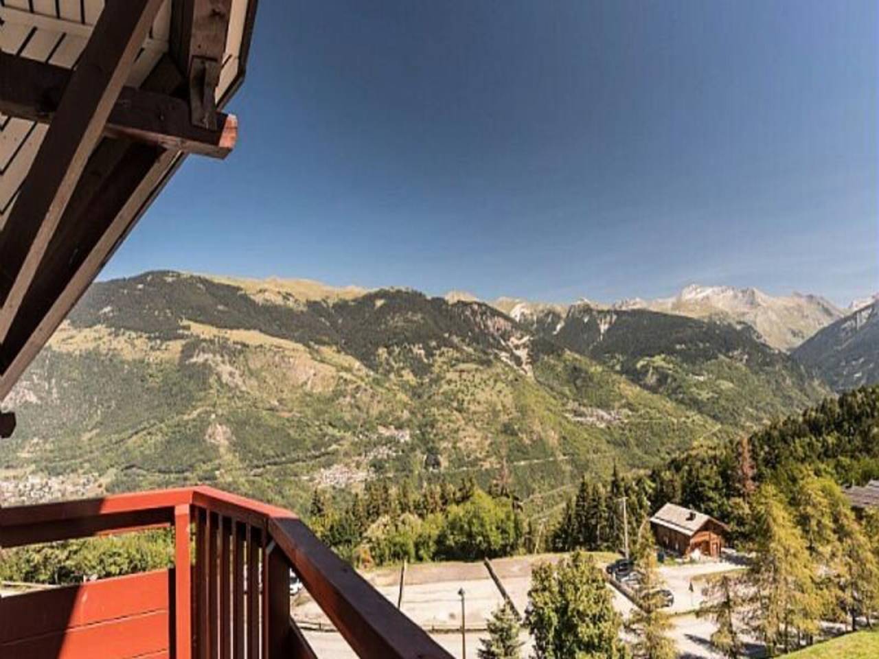 Apartamento entero, Apartamento en La Tania cerca de las pistas de esquí in La Tania, La Perrière