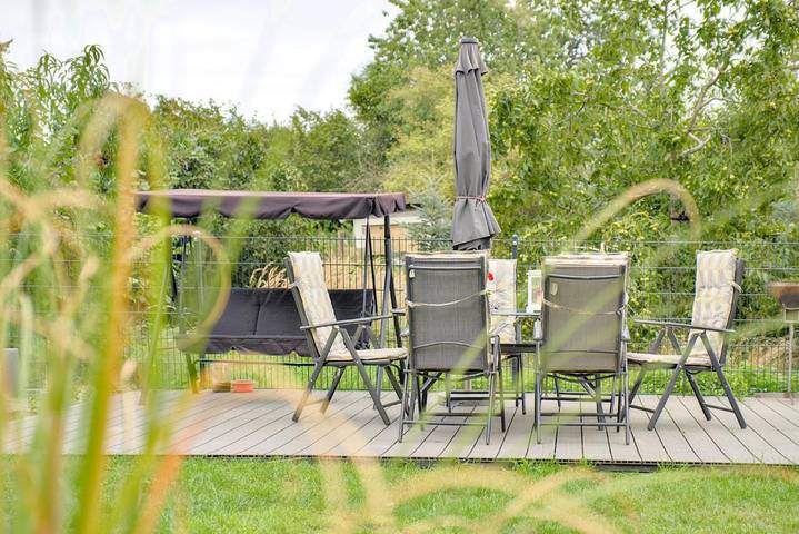 Ferienwohnung für 5 Personen, mit Terrasse und Garten sowie Seeblick und Ausblick in Mahlzow - 4