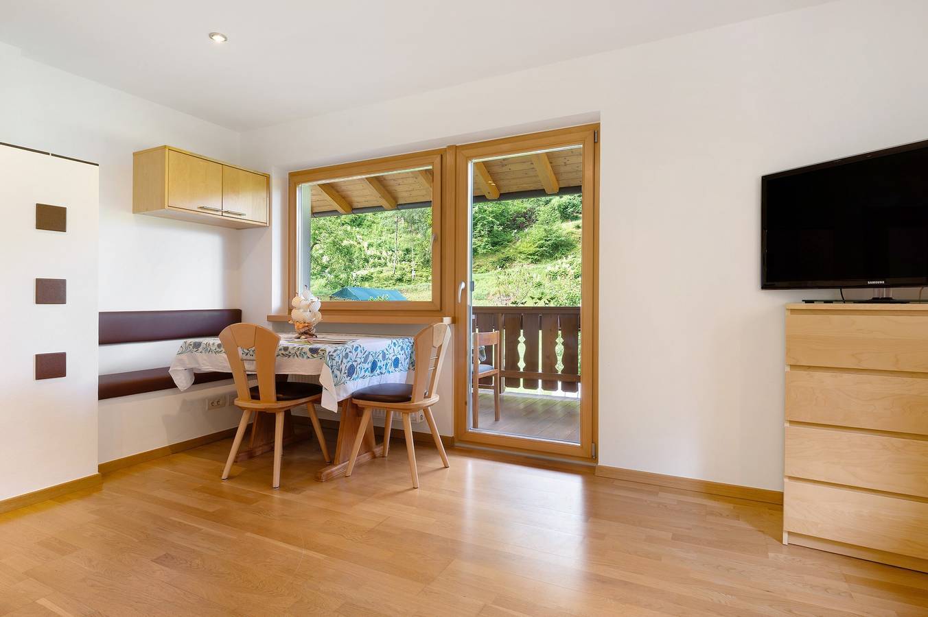 Entire apartment, Apartment 'Oberbodnerhof' with Mountain View, Private Terrace and Wi-Fi in Deutschnofen, Val d’Ega