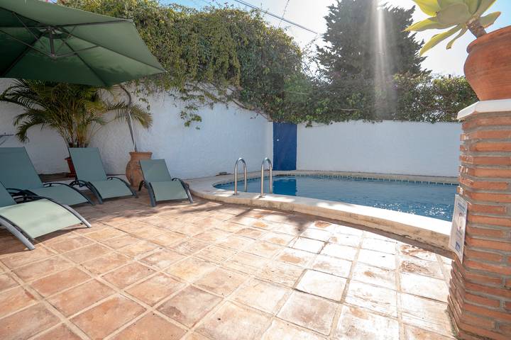 Vakantiehuis "Villa Capistrano" met zwembad, tuin & wifi in El Capistrano, Nerja