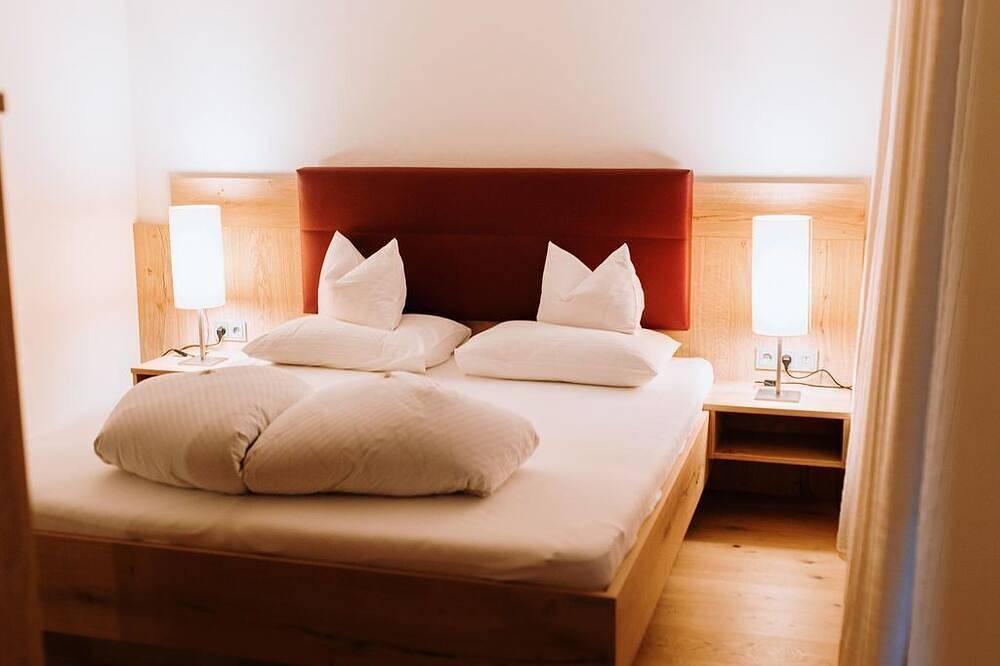 Einzelzimmer mit Dusche, Wc - Naturhotel Schütterbad in Unken, Pinzgau