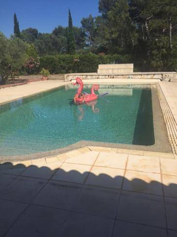 Location de vacances pour 2 personnes, avec Terrasse ainsi que Jardin et Piscine à Le Cannet-des-Maures - 4