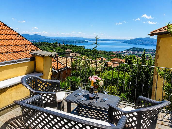 Ferienhaus für 6 Personen, mit Garten und Seeblick sowie Ausblick und Balkon