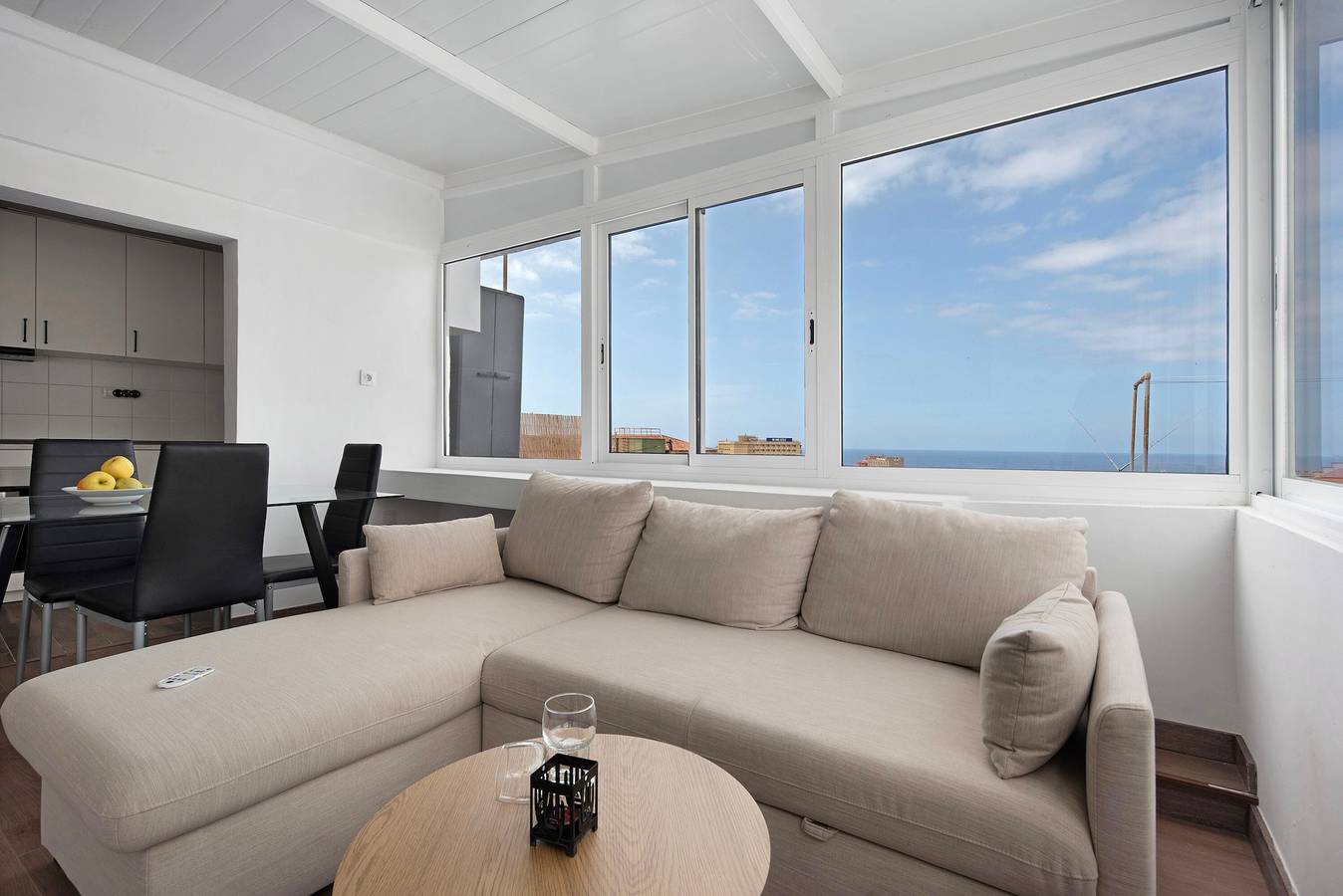 Appartement entier, Appartement de vacances "Ático La Dehesa" avec vue sur mer et terrasse privée in Playa Jardin, Puerto de la Cruz
