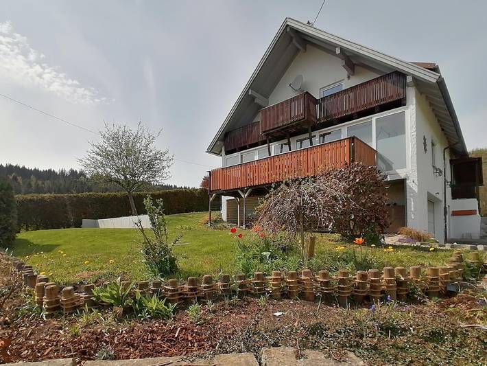 Ferienhaus für 6 Personen, mit Terrasse und Pool sowie Garten, mit Haustier in Landkreis Lindau